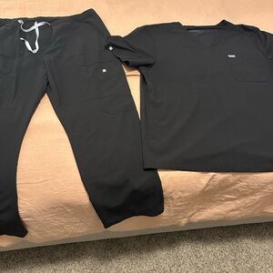 Figs Black Scrub Set for Men